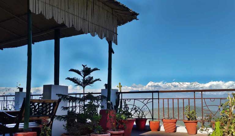 Pratiksha-Himalayan-Retreat-Kausani-Exterior