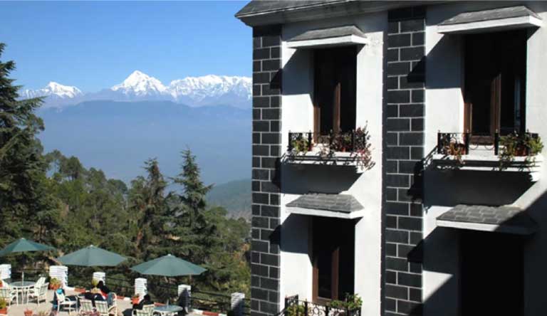 Sun-n-Snow-Inn-Hotel-Kausani-Exterior