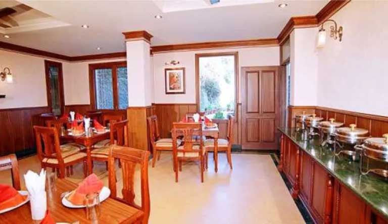 Sun-n-Snow-Inn-Hotel-Kausani-Restaurant