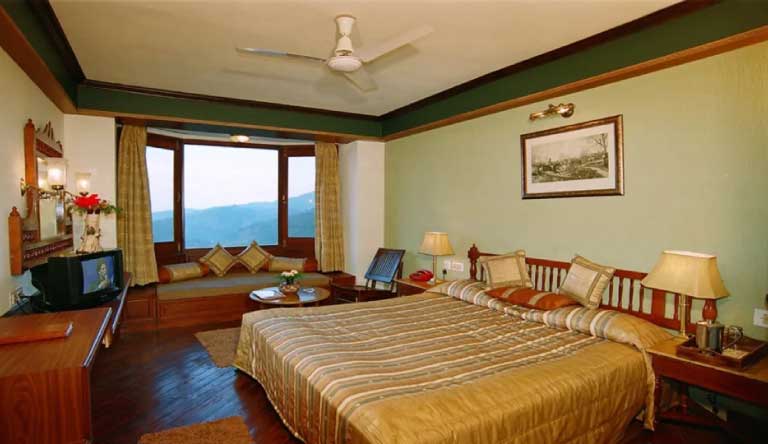 Sun-n-Snow-Inn-Hotel-Kausani-Suite