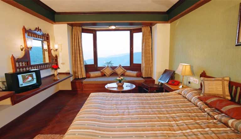 Sun-n-Snow-Inn-Hotel-Kausani-Suite1