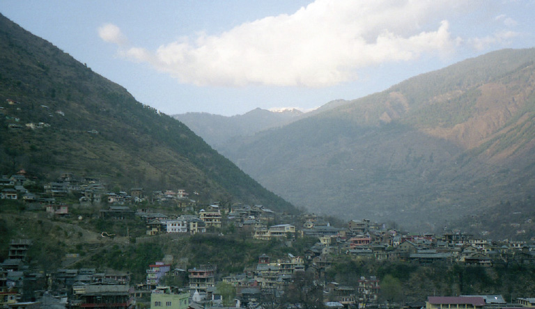 Kullu-valley-kullu-Himachal-pardesh-india