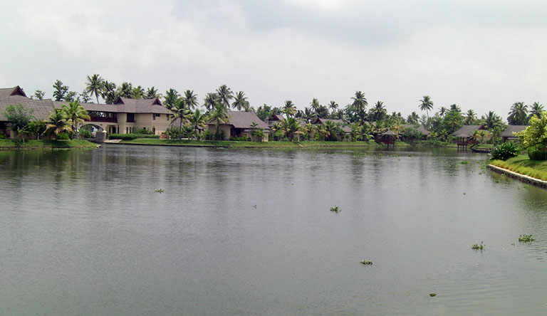 backwaters-kumarakom-kerala-india
