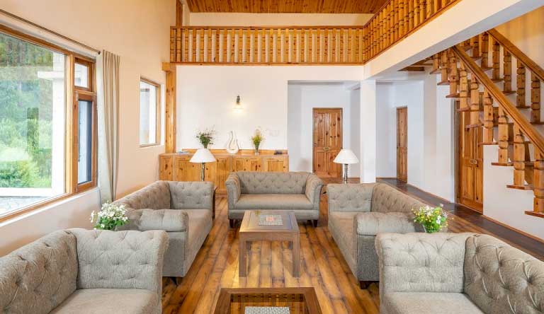 Delfryn-Hotel-Manali-Lounge