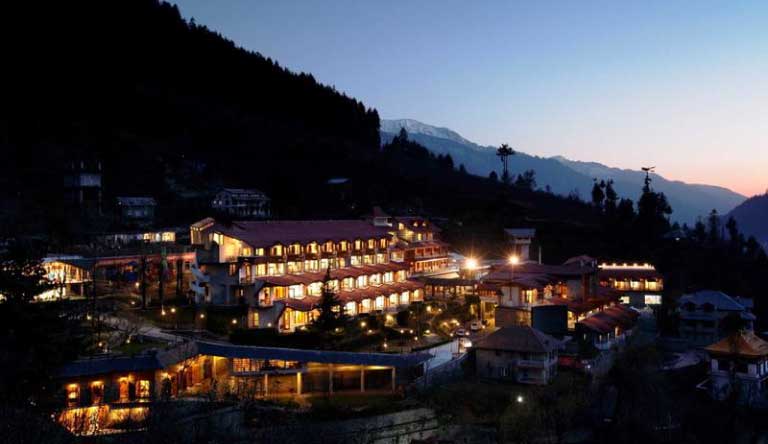 ManuAllaya-Exterior-Evening-View