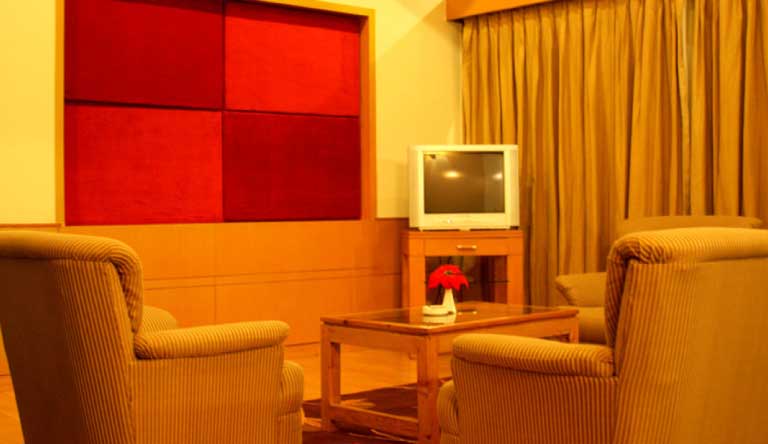 River-Country-Resort-Manali-3Room-Cottage-Crane2