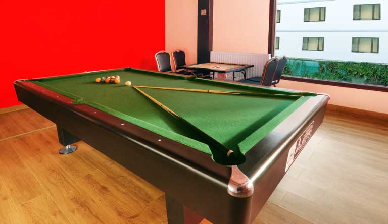 River-Country-Resort-Manali-Pool-Table