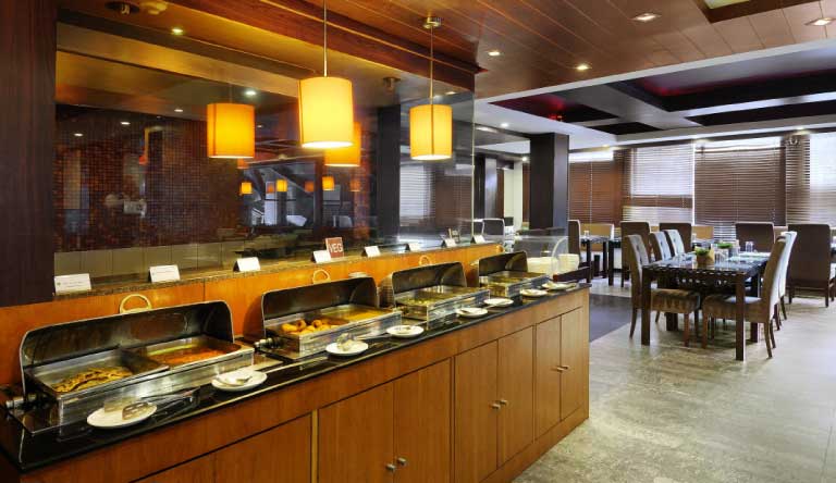 River-Country-Resort-Manali-Restaurant