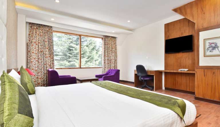 Snow-Crest-Manor-Mahogany3