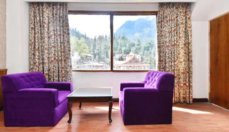 Snow-Crest-Manor-Maple2