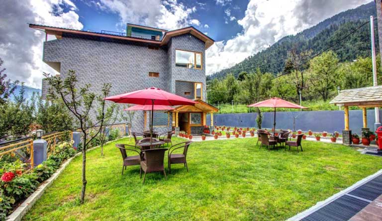 Snow-Peak-Retreat-Manali-Cottages2