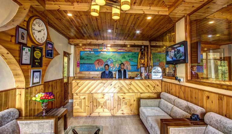 Snow-Peak-Retreat-Manali-Reception