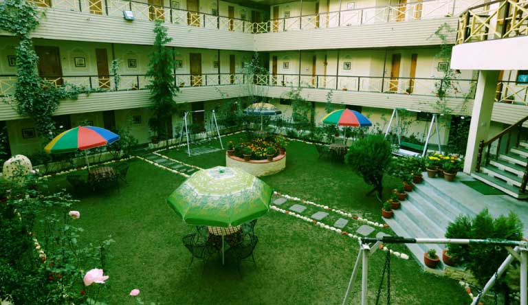 Snow-Valley-Resort-Exterior6