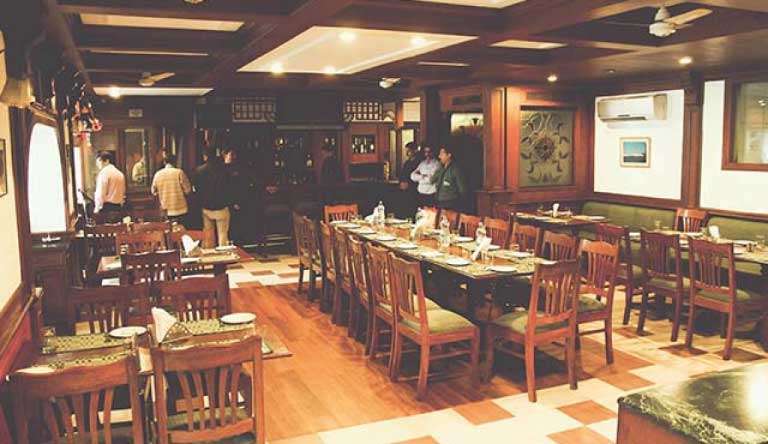 Imperial-Square-Restaurant1