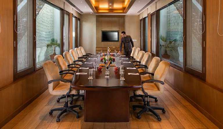 Jaypee-Residency-Manor-Conference-Room