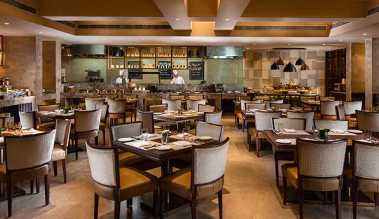 Jaypee-Residency-Manor-Restaurant-Regency