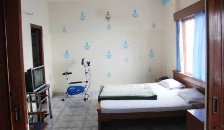 Rockland-Manor-Super-Deluxe-Room