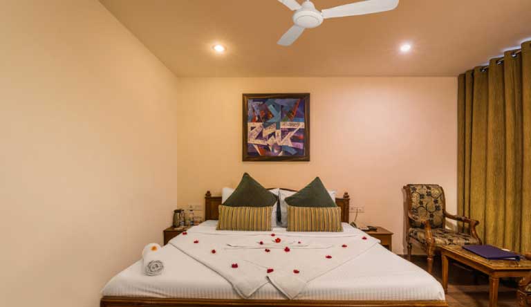 Tulip-Inn-Green-Castle-Deluxe-Room4