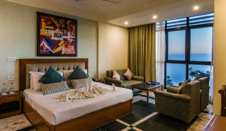 Tulip-Inn-Green-Castle-Superior-Room1