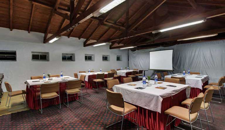 Chevron-Fairhavens-Resort-Conference-Hall