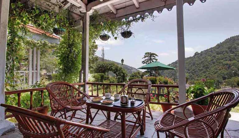 Chevron-Fairhavens-Resort-Suite-Private-Seating