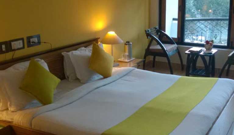 Country-Inn-Sattal-Room2