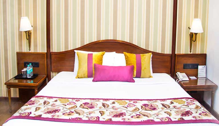 Shervani-Hill-Top-Premium-Room