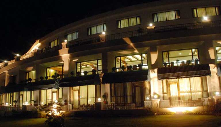 The-Manu-Maharani-Exterior2