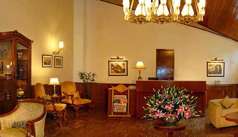 The-Naini-Retreat-Reception