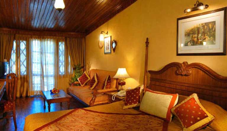 The-Naini-Retreat-Suite-Room