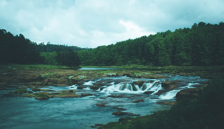 pykara-waterfalls-ooty-india