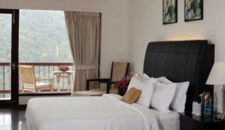 Moksha-Himalaya-Spa-Resort-Moksha-Suite-3