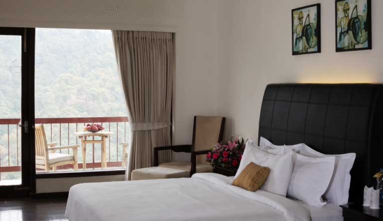 Moksha-Himalaya-Spa-Resort-Moksha-Suite-4