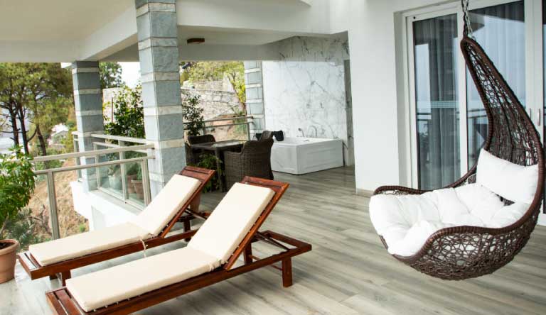 Moksha-Himalaya-Spa-Resort-Royal-Suite-2