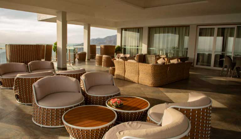 Timber-Trail-Heights-Parwanoo-Bar-Terrace-Open-Air