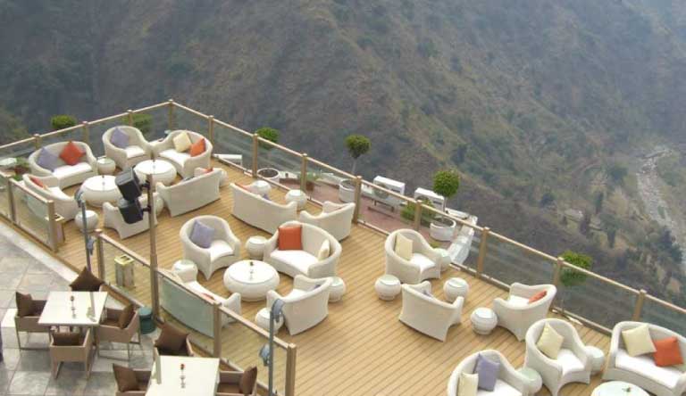 Timber-Trail-Resort-Parwanoo-Open-Resto-Bar