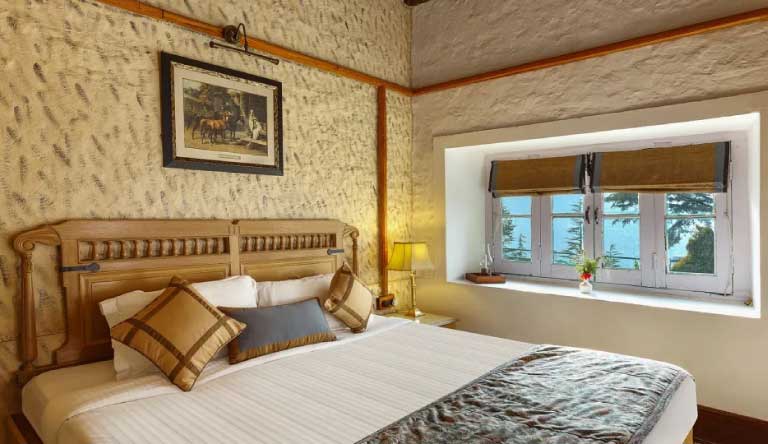 Himalayan-View-Retreat-Ramgarh-Deluxe-Room2