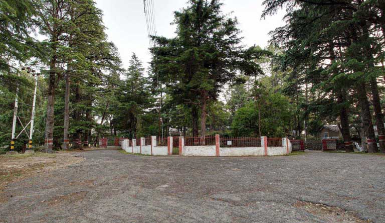 Chevron-Ranikhet-Club-Entrance