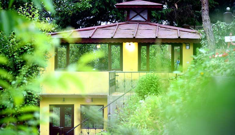 Xomotel-Ranikhet-Heights-Exterior1