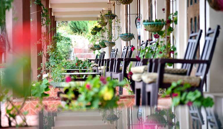 Xomotel-Ranikhet-Heights-Exterior2