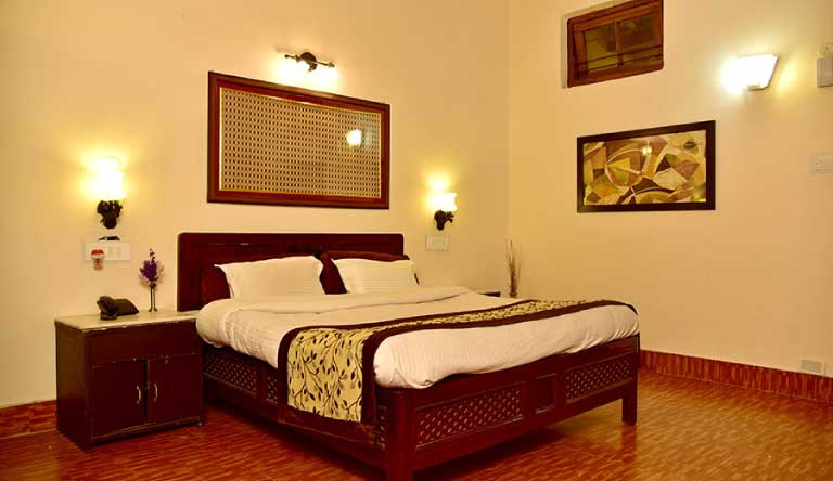 Xomotel-Ranikhet-Heights-Room