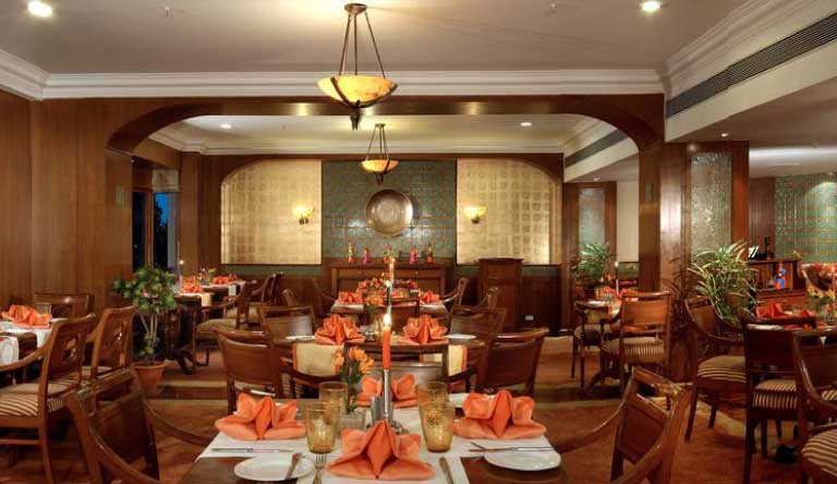 Radisson-Hotel-Shimla-Restaurant