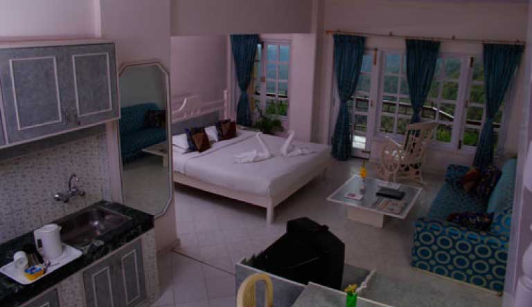 Shilon-Resort-Shimla-Hotel-Room