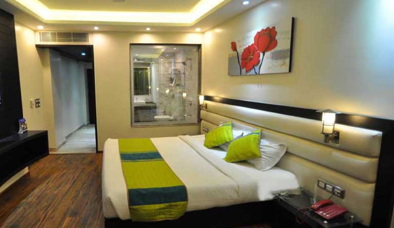 The-Cedar-Grand-Shimla-Club-Room