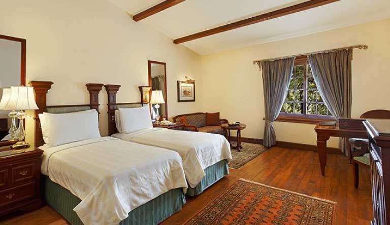 The-Oberoi-Cecil-Deluxe-Room1