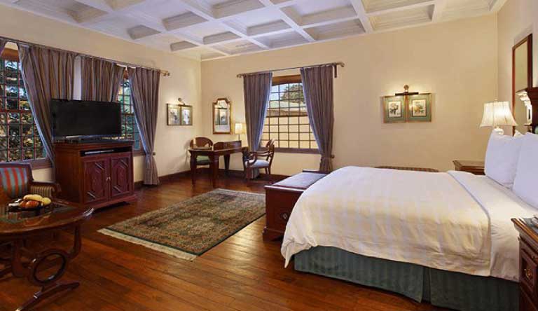 The-Oberoi-Cecil-Luxury-Room
