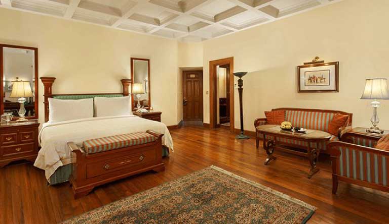 The-Oberoi-Cecil-Luxury-Room1