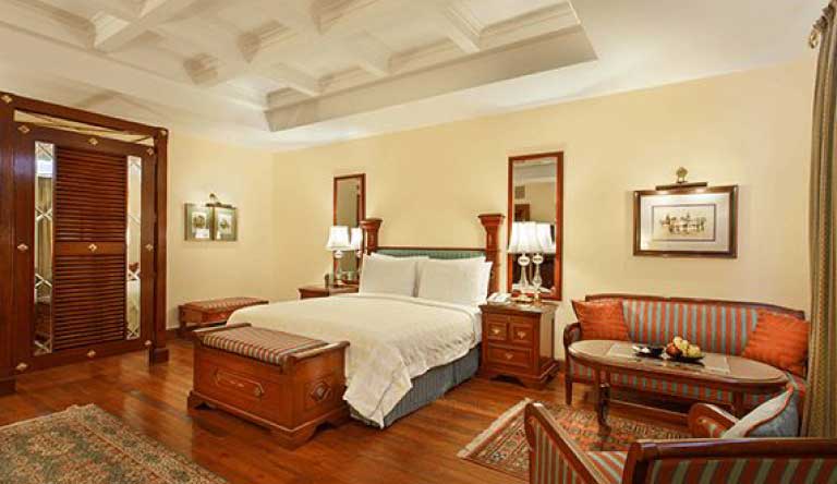 The-Oberoi-Cecil-Premier-Valley-View-Room