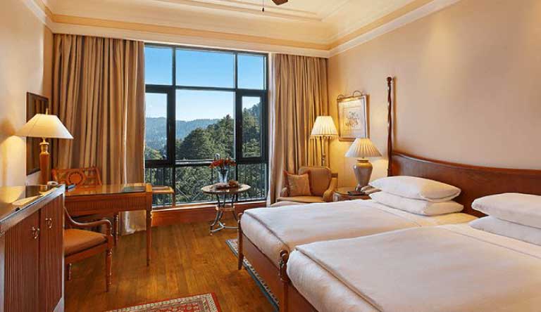 The-Oberoi-Wildflower-Premier-Mountain-View-Room1