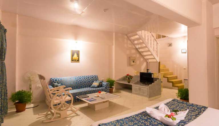 Toshali-Royal-View-Shimla-Royal-Duplex-Room